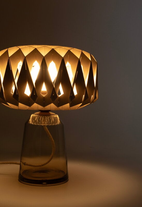 Pilke Lights Pilke Signature 25 pöytävalaisin, meripihka - koivu, sisustuskuva
