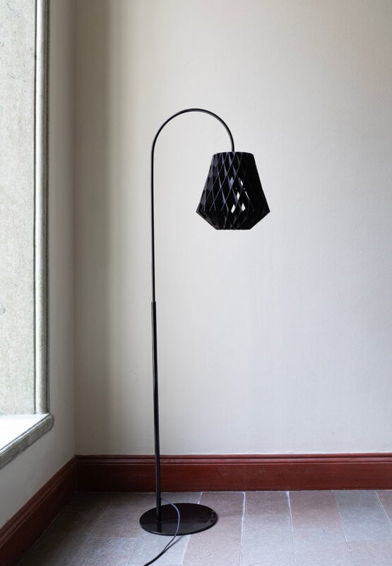 Pilke Lights Pilke Signature 28 lampe de sol, noir, image décorative