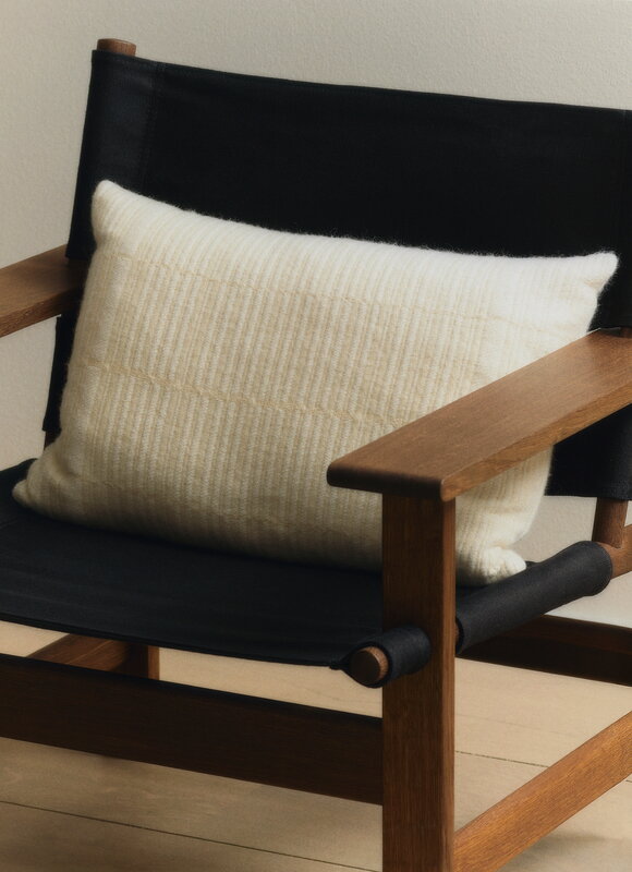 Fredericia Grid Decorative cushion, 40 x 60 cm, off-white, decoration image