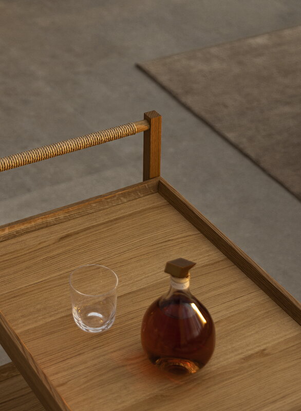 Karimoku Case N-T01 trolley, lacquered oak, decoration image