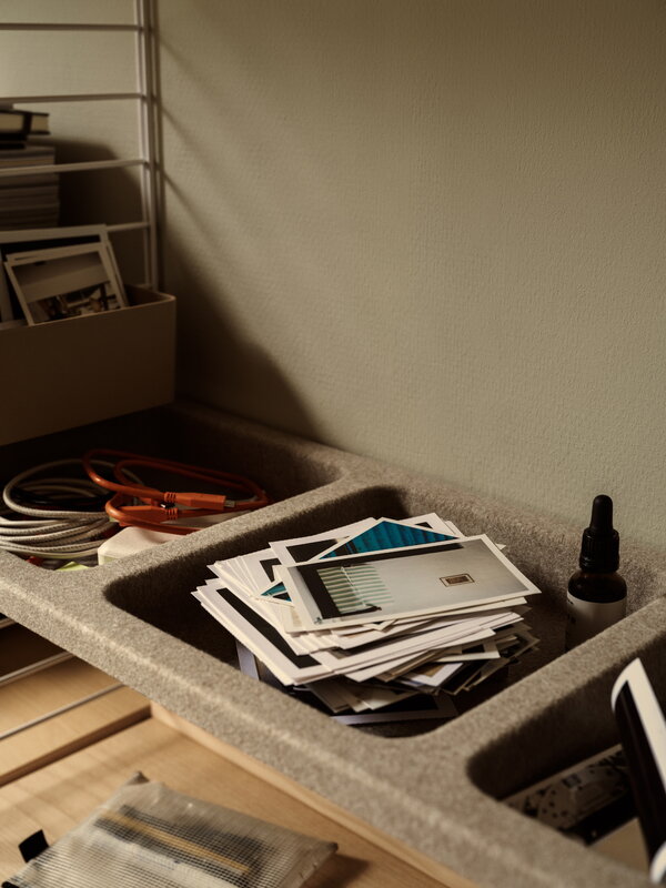 String Furniture String bowl shelf, felt, light grey, view 2