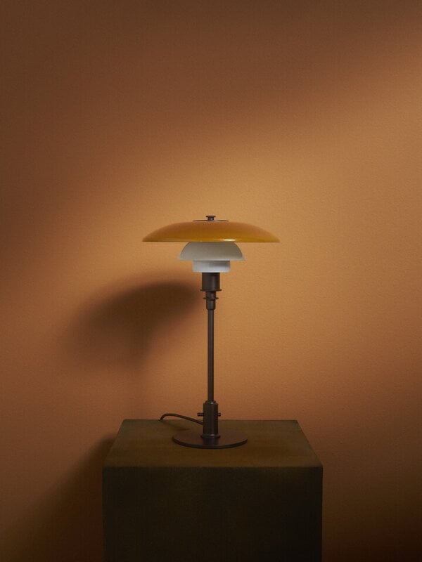 Louis Poulsen PH 3/2 table lamp, Centenary Edition, aged brass - amber - opal white, decoration image