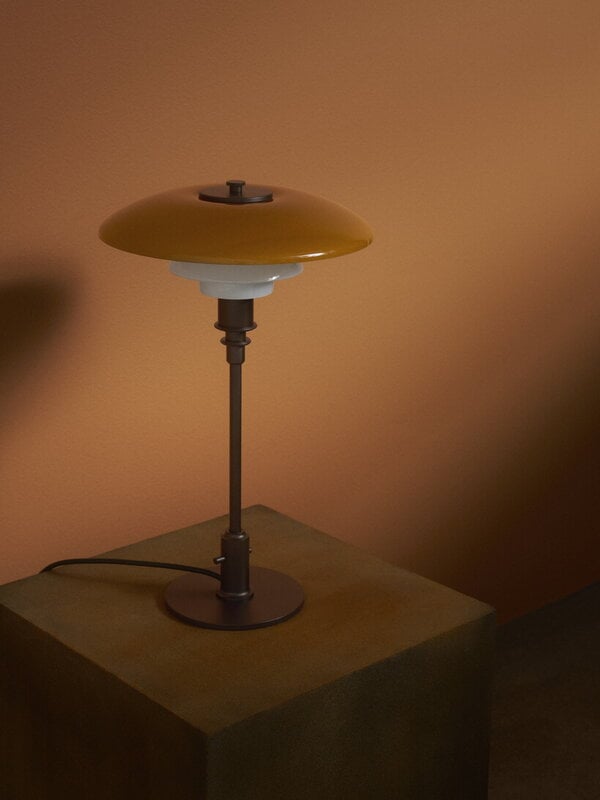 Louis Poulsen PH 3/2 table lamp, Centenary Edition, aged brass - amber - opal white, decoration image