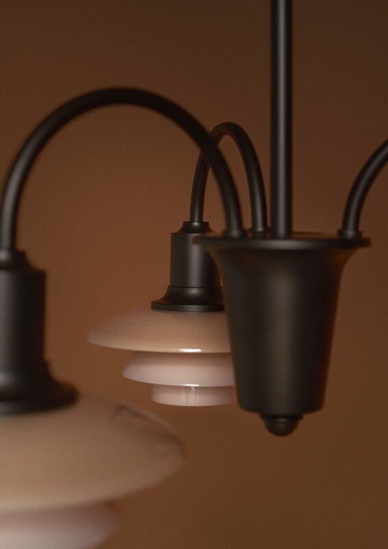 Louis Poulsen PH 1/1 Chandelier 3, Centenary Edition, gealtertes Messing - Terrakotta, dekorationsbild