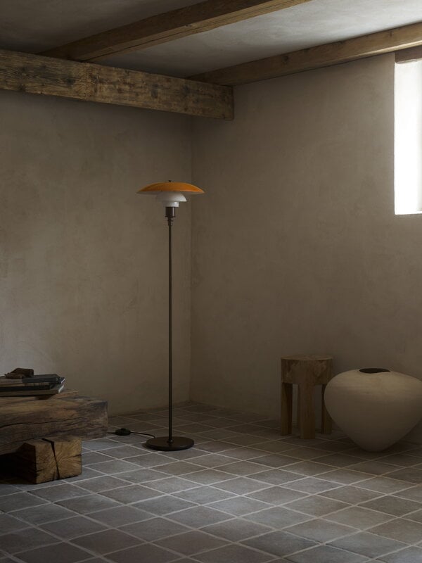 Louis Poulsen PH 3 1/2-2 1/2 floor lamp, Centenary Edition, aged brass-amber-opal white, decoration image