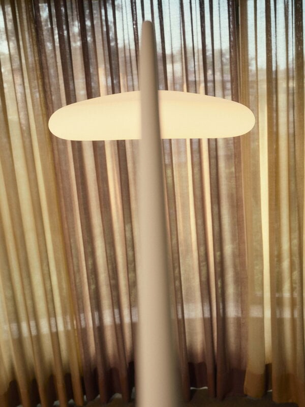Stilnovo Mr. Magoo floor lamp, 2800K, dimmable, white, decoration image