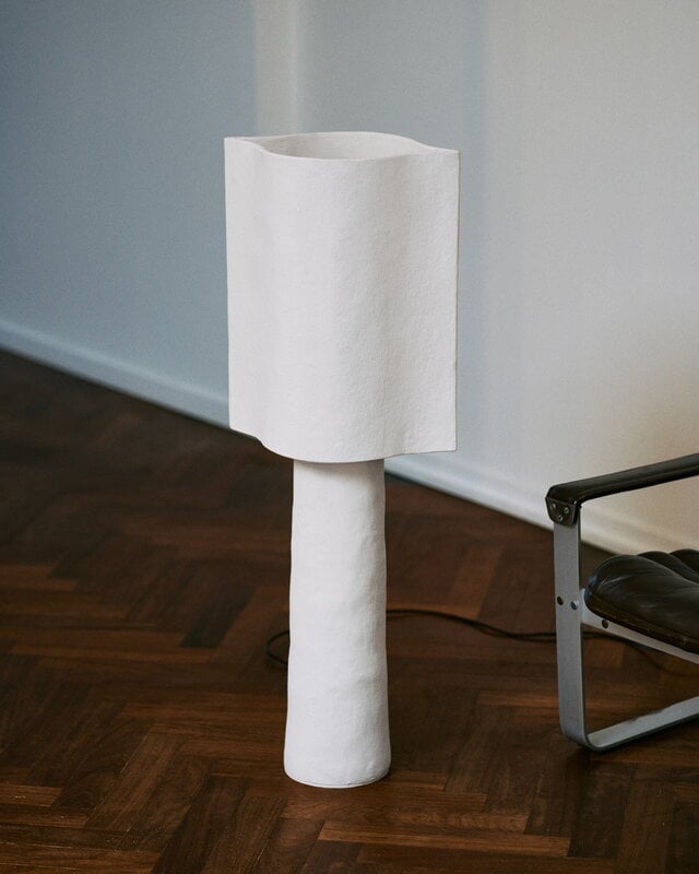 Serax Earth 02 floor lamp, white, view 2