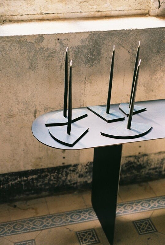 Serax Portacandela Candelabra, acciaio blu, immagine decorativa