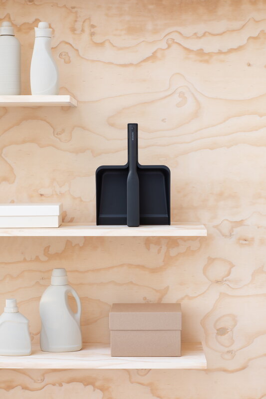 Brabantia SinkSide dustpan and brush set, dark grey, decoration image