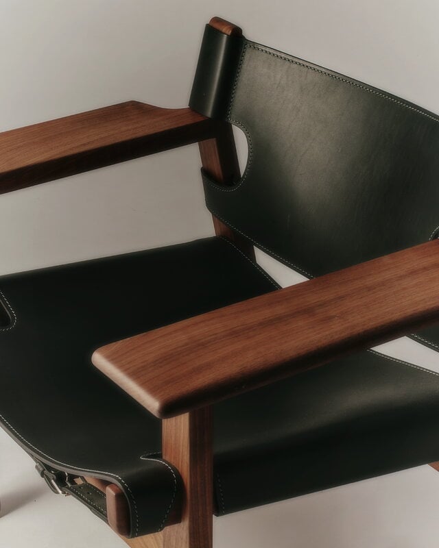Fredericia The Spanish Chair, pelle di cavallo marrone scuro - noce oliato, immagine decorativa