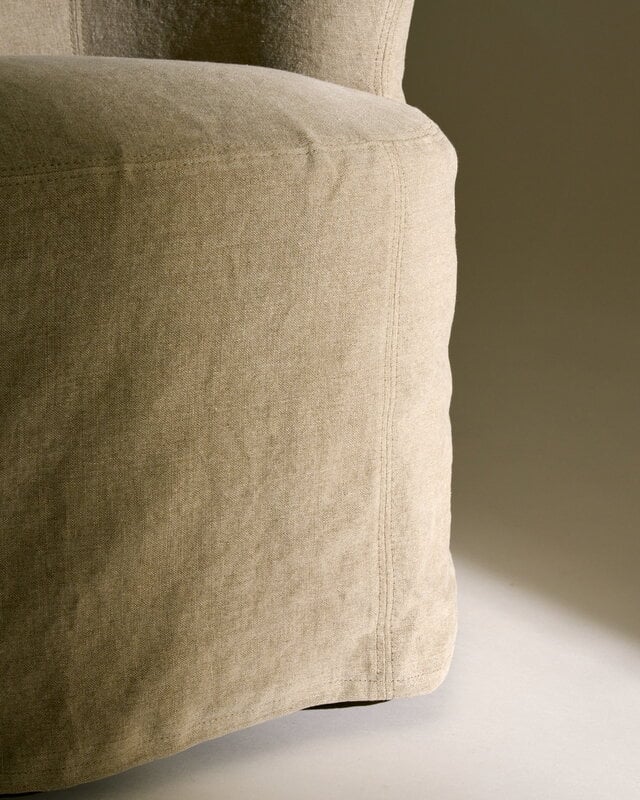 GUBI Stay Slipcover lounge chair, L, linen 0023, view 2