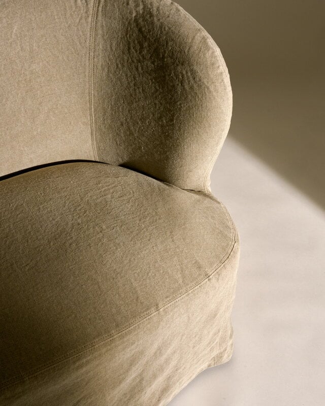 GUBI Stay Slipcover lounge chair, L, linen 0024, view 2
