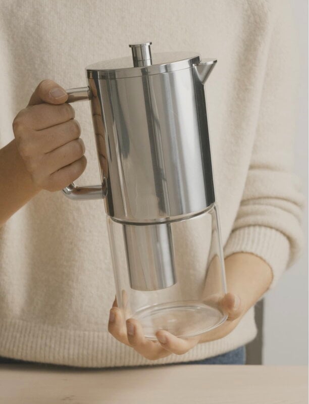 Stelton Brus water filter jug, 1,6 L, steel, decoration image