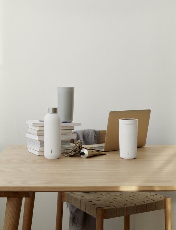 Stelton Keep Cool vattenflaska, 0,6 l, soft chalk, dekorationsbild