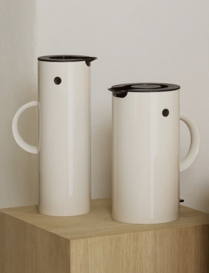 Stelton EM77 vattenkokare, sand, dekorationsbild
