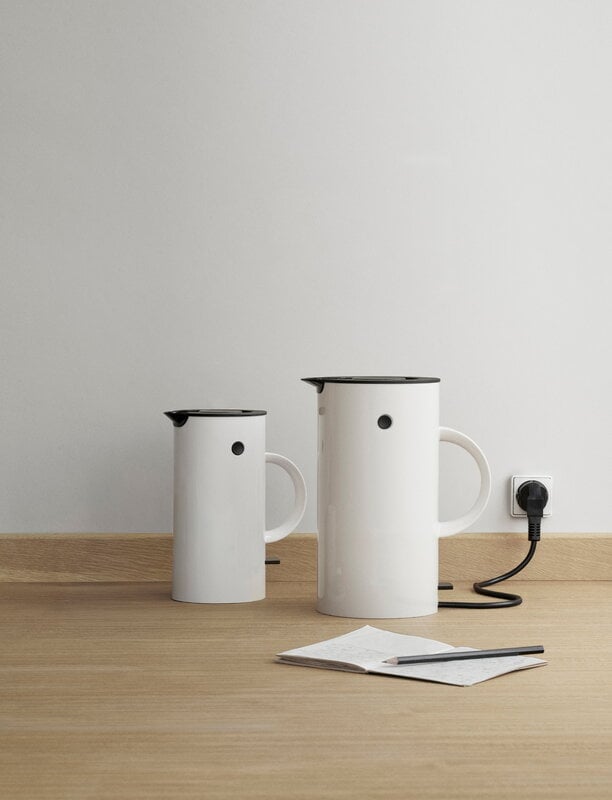 Stelton EM77 electric kettle, 0,5 L, white, decoration image