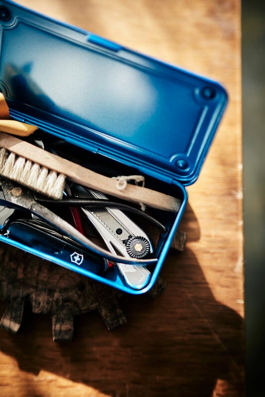 Toyo Steel T-190 Trunk Shape toolbox, blue, decoration image