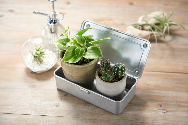 Toyo Steel T-190 Trunk Shape toolbox, silver, decoration image