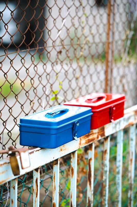 Toyo Steel T-320 Trunk Shape toolbox, red, decoration image