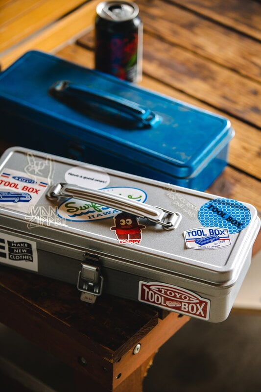 Toyo Steel T-320 Trunk Shape toolbox, silver, decoration image