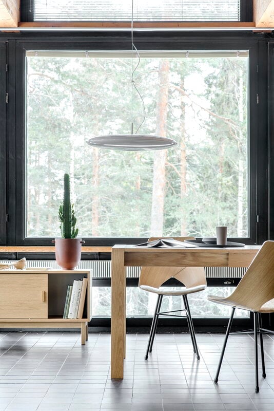 Tapio Anttila Collection Linkki 180 TV-Bank mit Schiebetür und Schublade, Eiche, dekorationsbild
