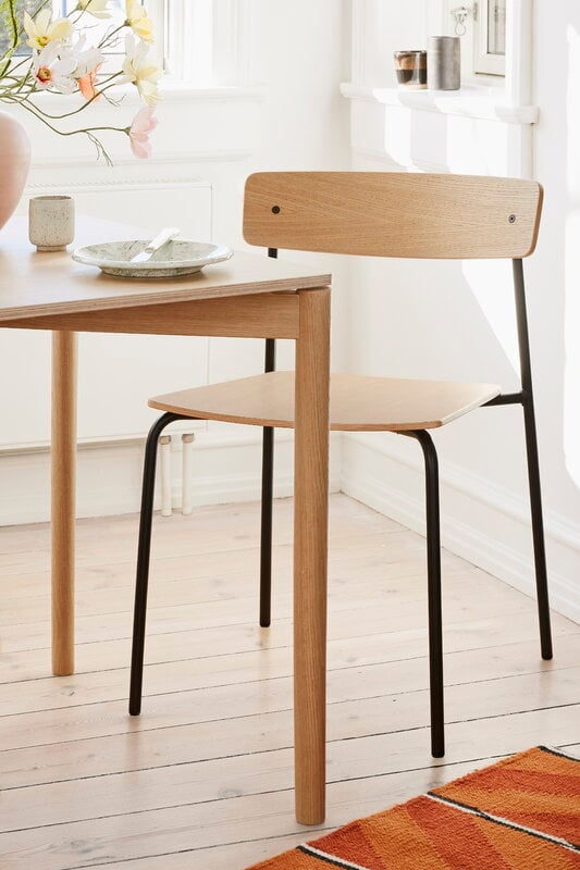 TAKT T10 Cross table 120, oak, decoration image