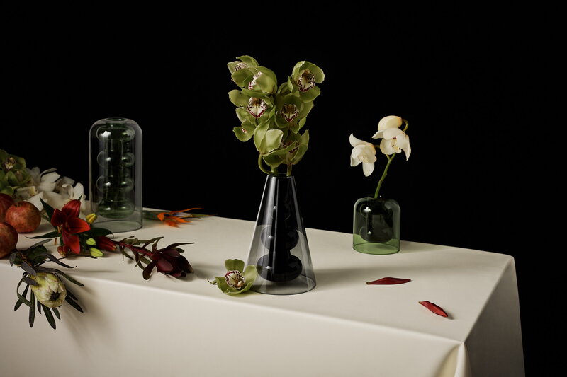 Tom Dixon Bump vase, short, black, decoration image