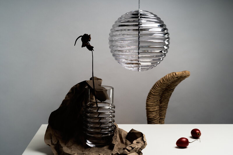 Tom Dixon Press Sphere LED Pendelleuchte, 2700 K, klar, dekorationsbild