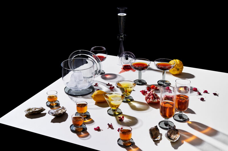 Tom Dixon Puck shottilasi, 4 kpl, sisustuskuva