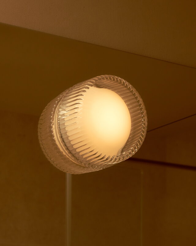 Tala Firth wall lamp, clear - white, decoration image