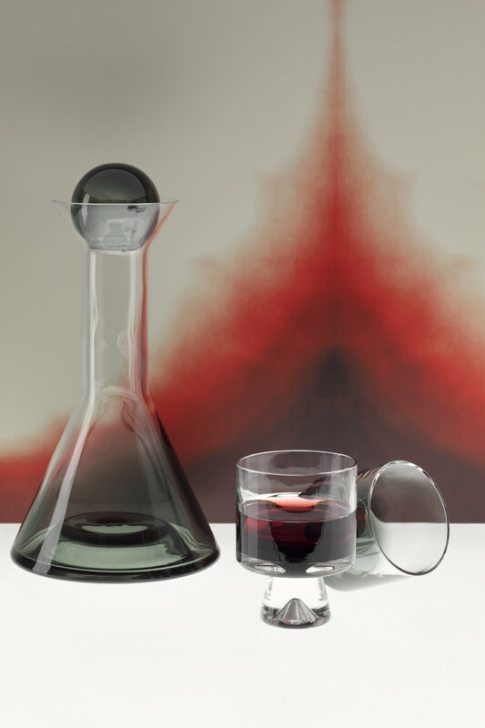 Tom Dixon Tank decanter, black, decoration image
