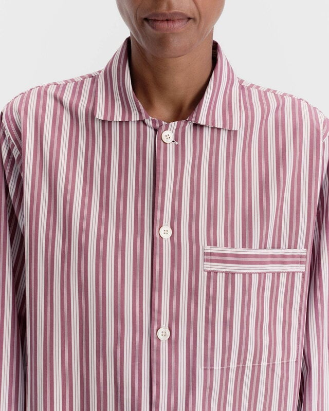 Tekla Poplin pyjamasbyxor, rabarber ränder, dekorationsbild