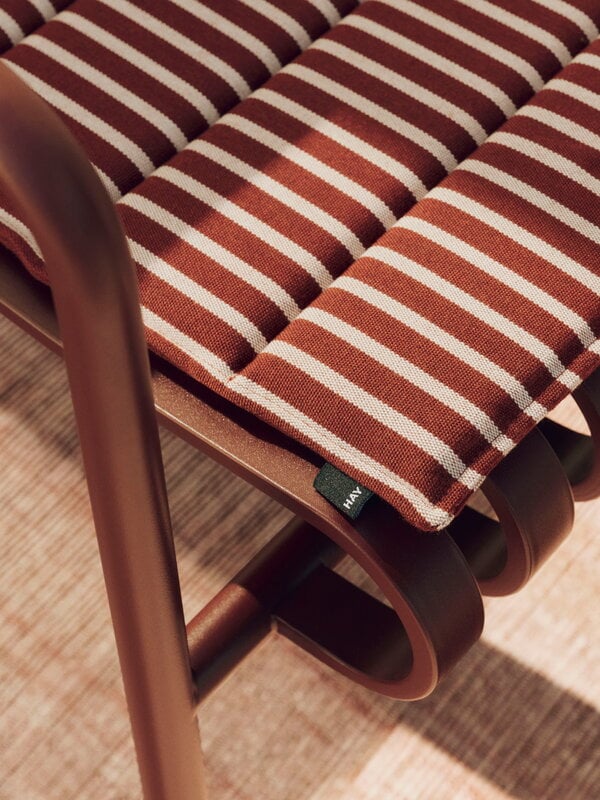 HAY Terrazza seat cushion, 40 x 40 cm, terracotta bold stripe, decoration image