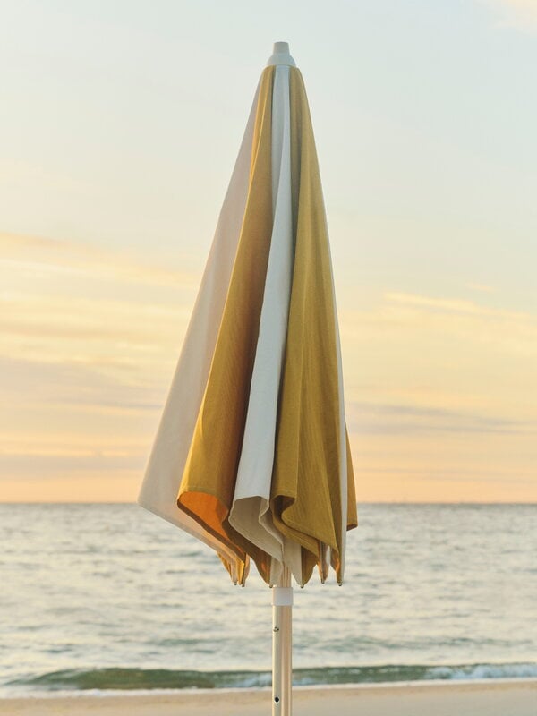 HAY Terrazza parasol, octagon, off-white - ochre, decoration image