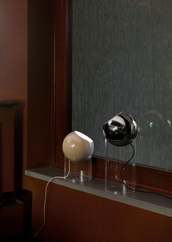 &Tradition Topan VP13 table lamp, clear - grey beige, decoration image
