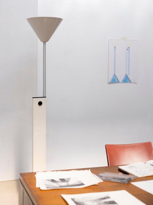 HAY Twist floor lamp, cream white, decoration image