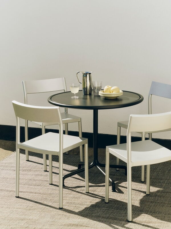HAY Deville table, diam. 80 cm, anthracite, decoration image