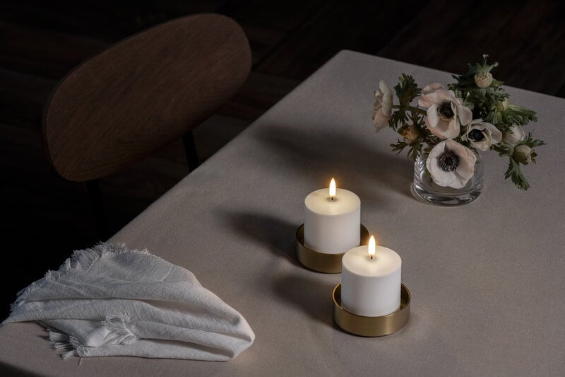 Uyuni Lighting Rechargeable LED pillar candle, 6,8 x 6,8 cm, white plain, decoration image