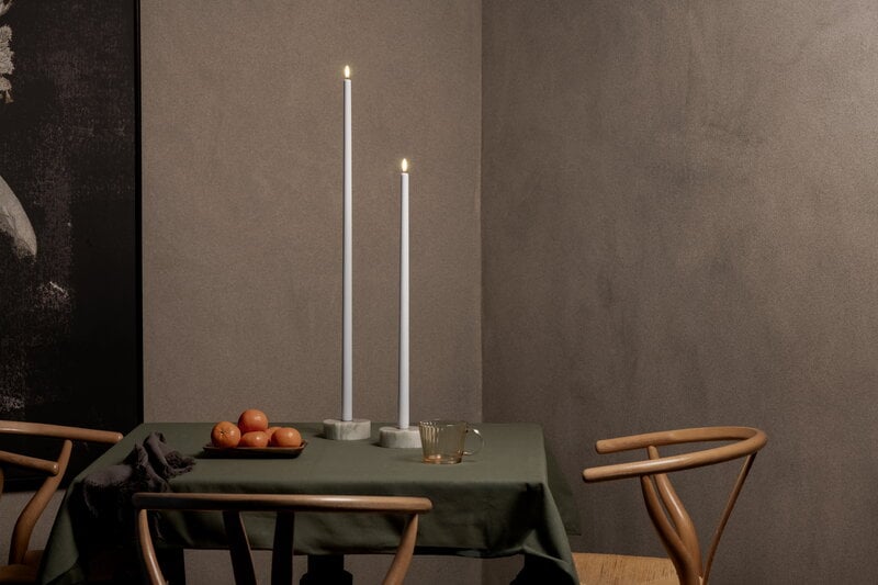 Uyuni Lighting Vela LED alta, 75 cm, blanco nórdico, imagen de decoración