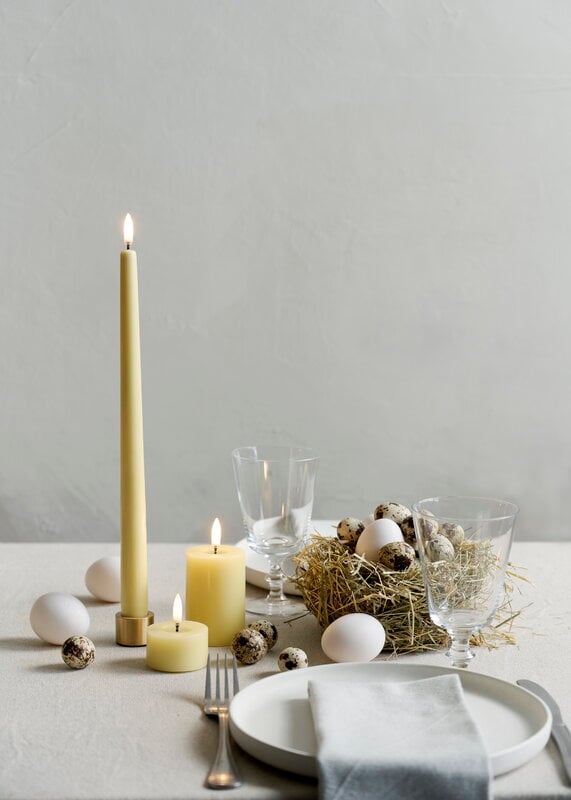 Uyuni Lighting Light candleholder for standard LED taper candles, 2 pcs, matte brass, decoration image