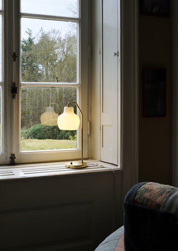 Louis Poulsen VL Ring Crown table lamp, opal glass, decoration image
