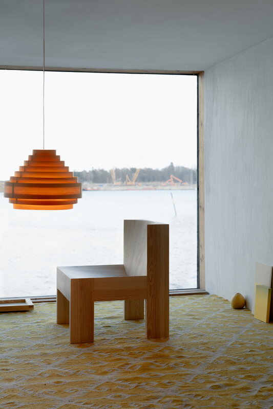 Vaarnii 005 lounge chair, pine, decoration image