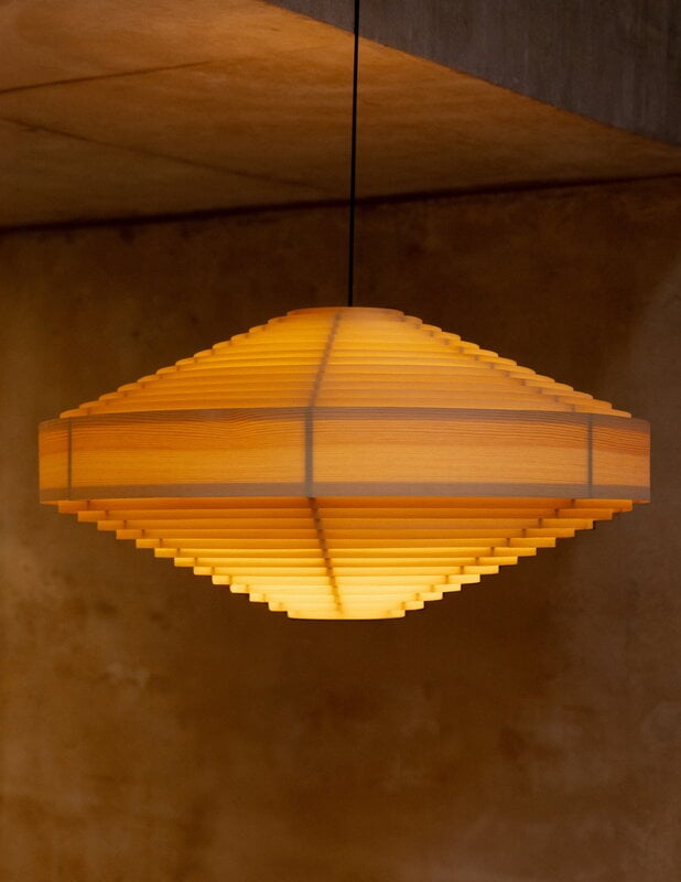 Vaarnii 1003 Hans pendant, 60 cm, pine, decoration image