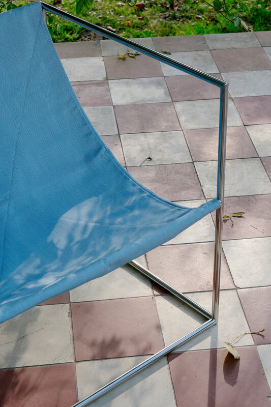 valerie_objects Solo Sitz, Edelstahl - hellblau, dekorationsbild