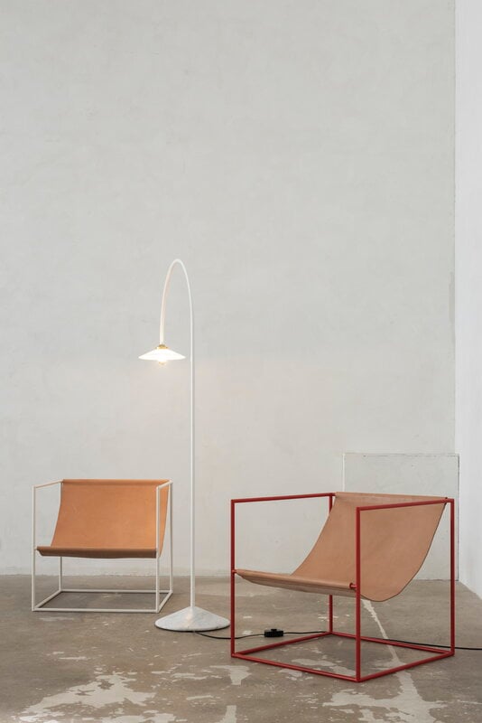 valerie_objects Standing Lamp Marble N°2, ivory, sisustuskuva