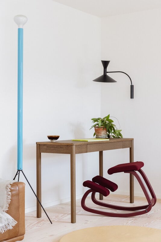 Varier Variable Monochrome kneeling chair, plum, decoration image