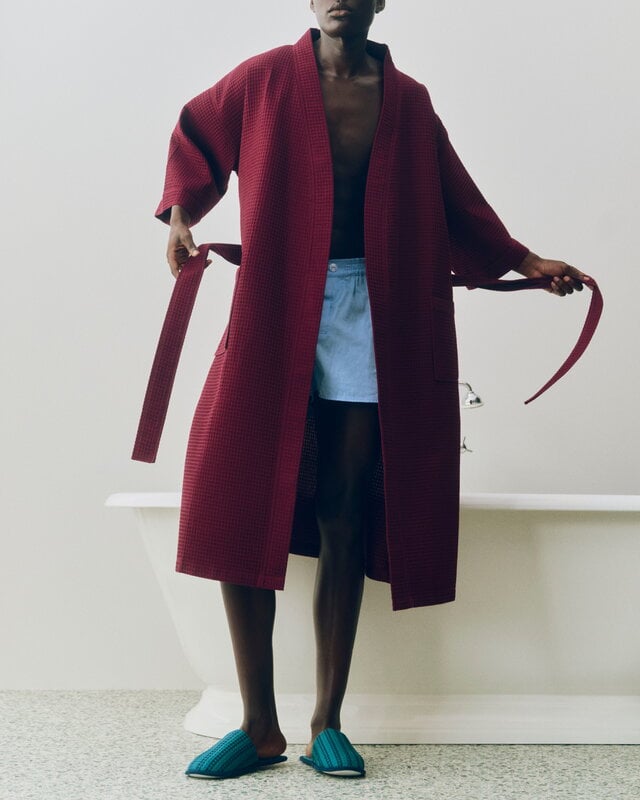 HAY Waffle bathrobe, one size, burgundy, view 4