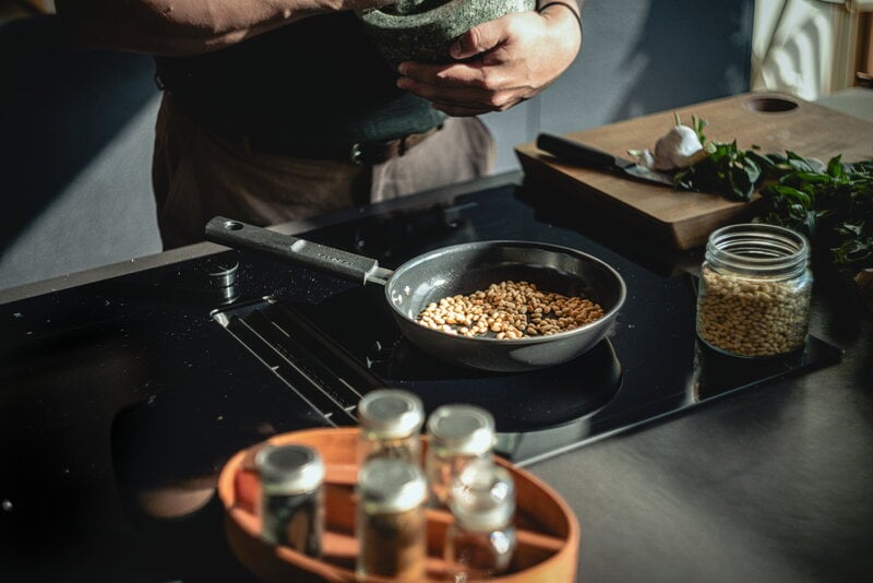 Fiskars Hard Face frying pan, 20 cm, view 4