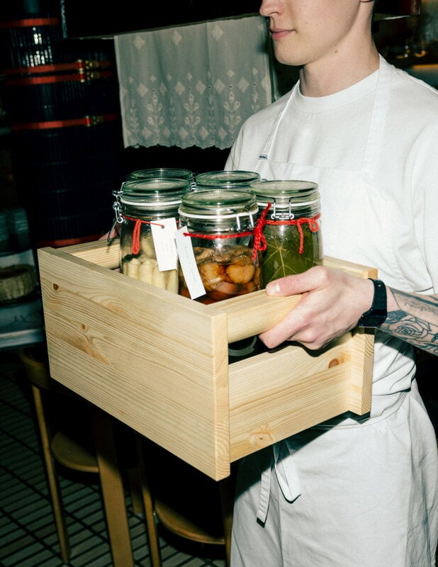Vaarnii 020 Koppa crate, small, pine, view 7