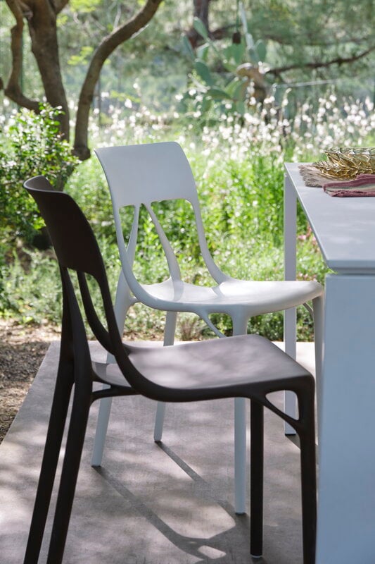 Kartell A.I. Lite chair, white, decoration image